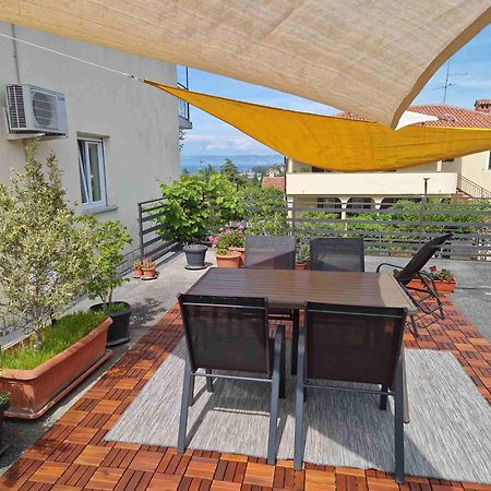 Rosemary Apartment Izola Bagian luar foto