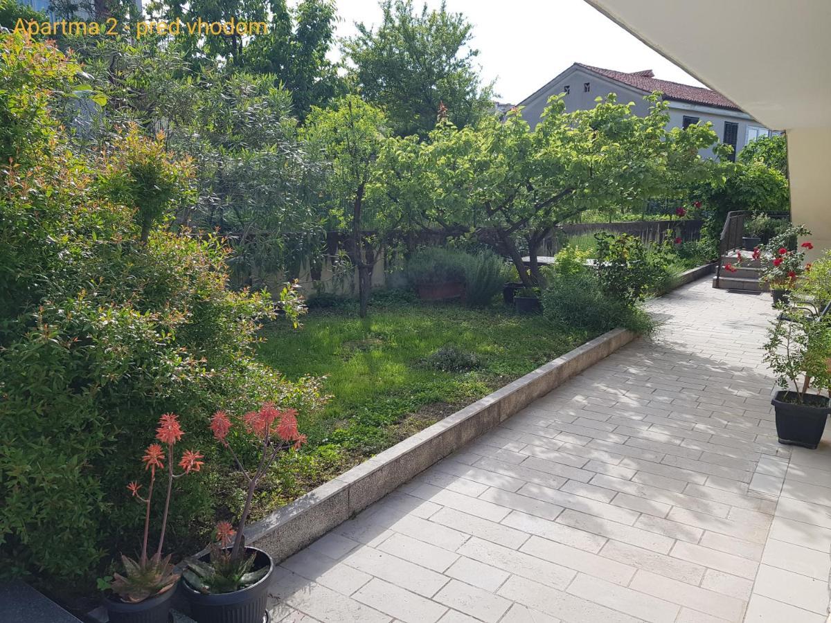 Rosemary Apartment Izola Bagian luar foto