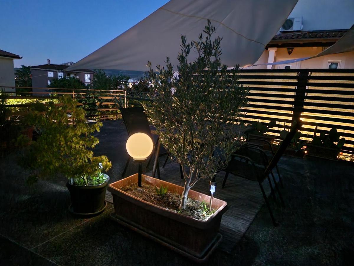 Rosemary Apartment Izola Bagian luar foto